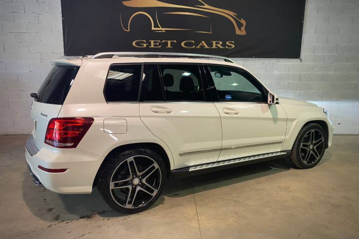 Installation de film anti-UV pour fenêtre de voiture à Saint-Maximin-la-Sainte-Baume dans le Var