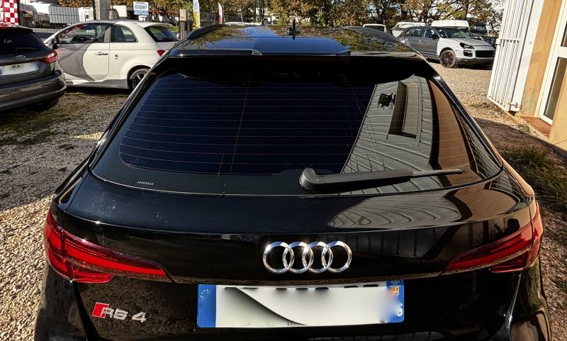 réalisation de vitres teintées sur véhicule audi dans le var
