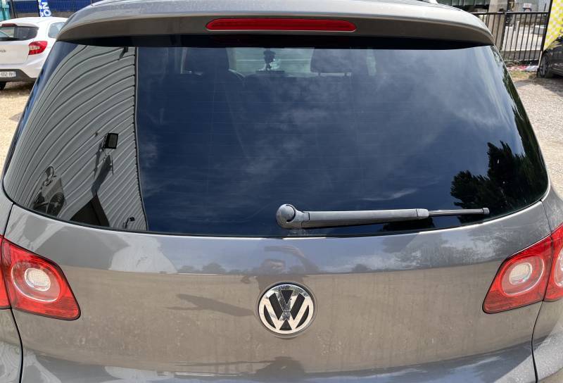 pose films solaires sur un volkswagen Tiguan près de draguignan dans le var